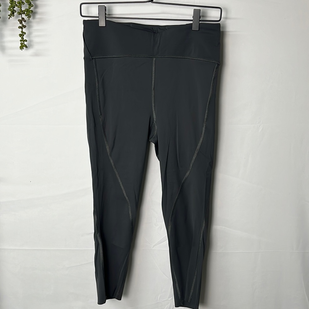 LULULEMON | Women's Leggings Size 8 Grey Naked Feel Yoga Run Hike Capri Crop